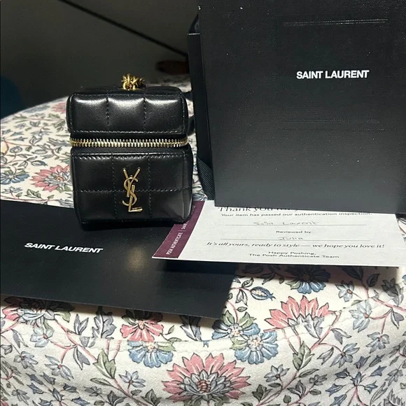 CASSANDRE MATELASSÉ CARRÉ MINI CUBE IN LAMBSKIN - Picture 6 of 7